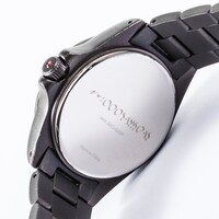 TVアニメ「ゴブリンスレイヤー」をモチーフにした腕時計。