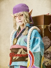 新木宏典扮する薬売り。