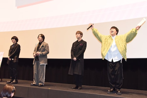 TVアニメ「30歳まで童貞だと魔法使いになれるらしい」先行上映イベントの様子。