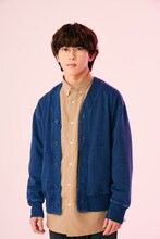 末澤誠也扮する青山一郎。