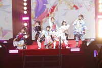 左からひな役の内田彩、れもん役の鈴木杏奈、まつり役の廣瀬千夏、あまね役の庄司宇芽香、みるき役の相良茉優、あうる役の藤寺美徳。