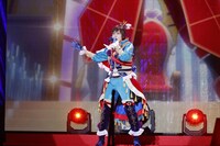 ひびき役の斎賀みつき。