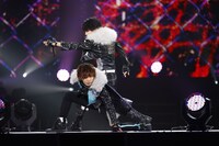 DARK NIGHTMARE。手前からウシミツ役の鵜澤正太郎、シンヤ役の河合健太郎。