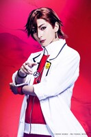 田口涼扮する花魁坂京夜。