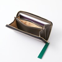 院田唐音モデルの長財布。