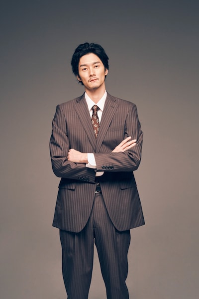 柳俊太郎扮する日野透。(c)テレビ東京