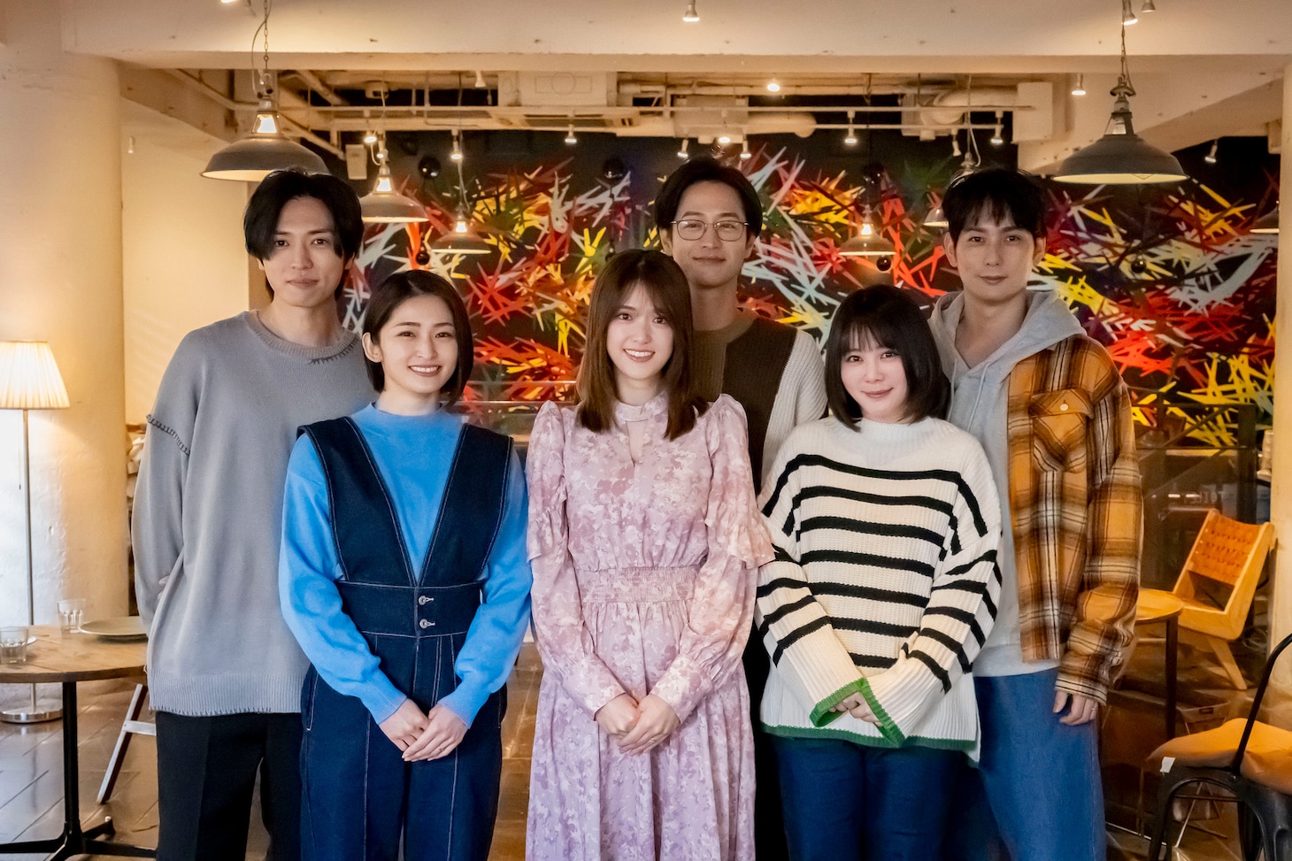 実写ドラマ「極限夫婦」のキャスト陣。