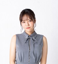 薬膳楠莉役の朝井彩加。