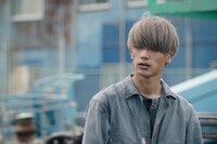 「映画 マイホームヒーロー」より。