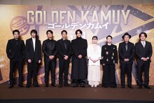 映画「ゴールデンカムイ」の完成報告会の様子。左から大谷亮平、柳俊太郎、工藤阿須加、玉木宏、山崎賢人、山田杏奈、矢本悠馬、久保茂昭監督、松橋真三氏。