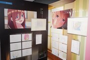 「『五等分の花嫁』アニメ原画展 Engagement」の様子。