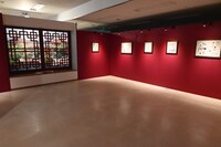 「草凪みずほ画業20周年記念 暁のヨナ大原画展」より、「ヨンヒ手記編」コーナーの展示の様子。
