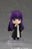「ねんどろいど フェルン」とGOODSMILE ONLINE SHOP特典の「服だけ溶かす薬＋持ち手」