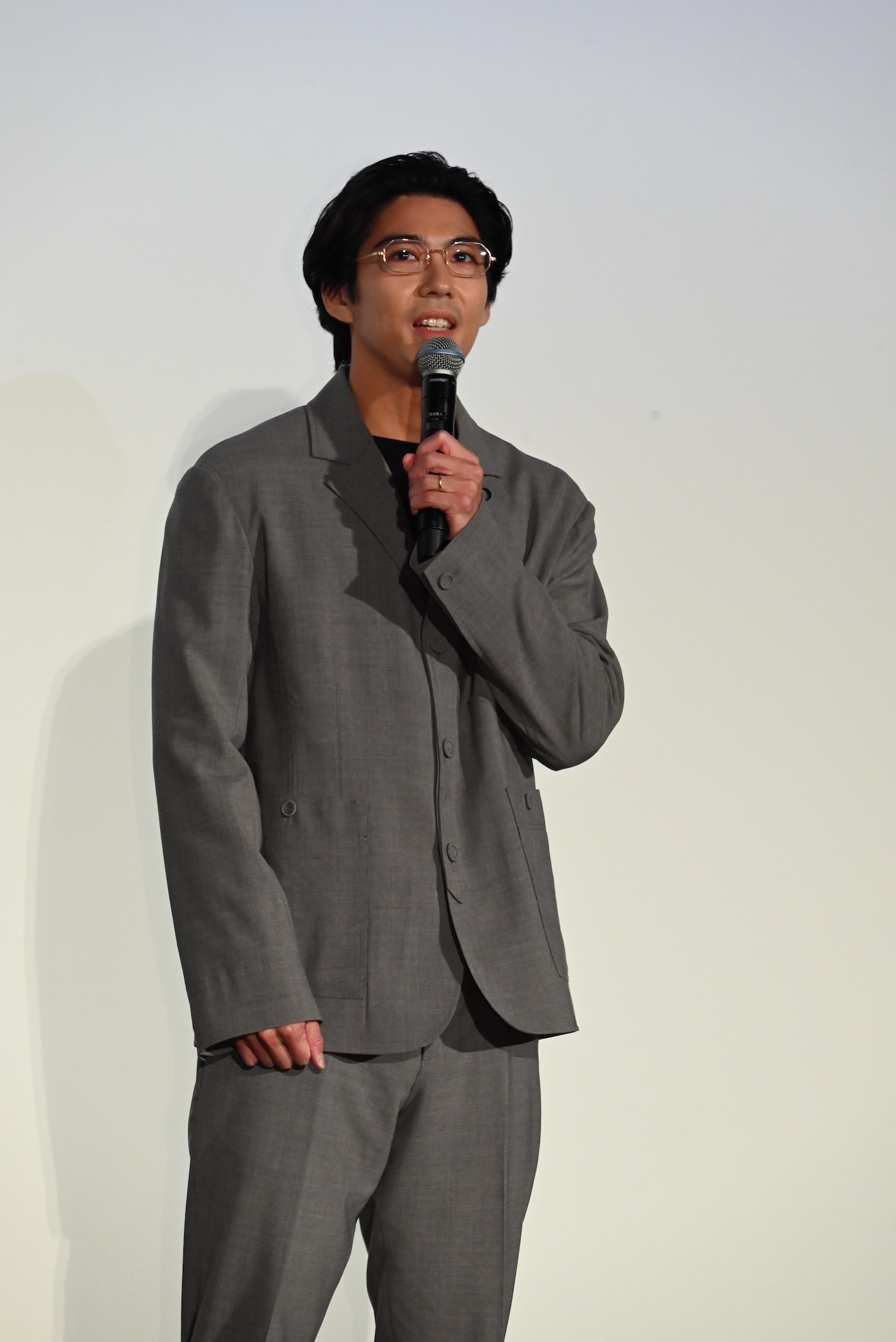 賀来賢人