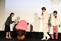 イラストでアーニャを泣かせる江口拓也。