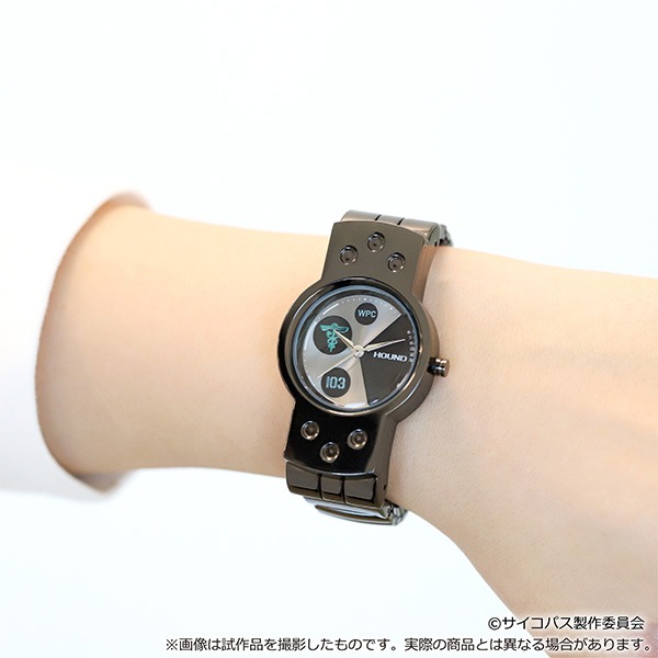 「『PSYCHO-PASS サイコパス』デバイス風ウォッチ 執行官ver.」の着用イメージ。