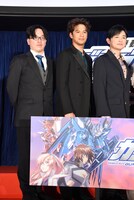 左から仲寿和プロデューサー、森崎ウィン、下野紘。