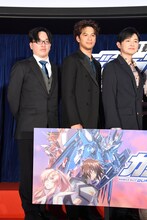 左から仲寿和プロデューサー、森崎ウィン、下野紘。