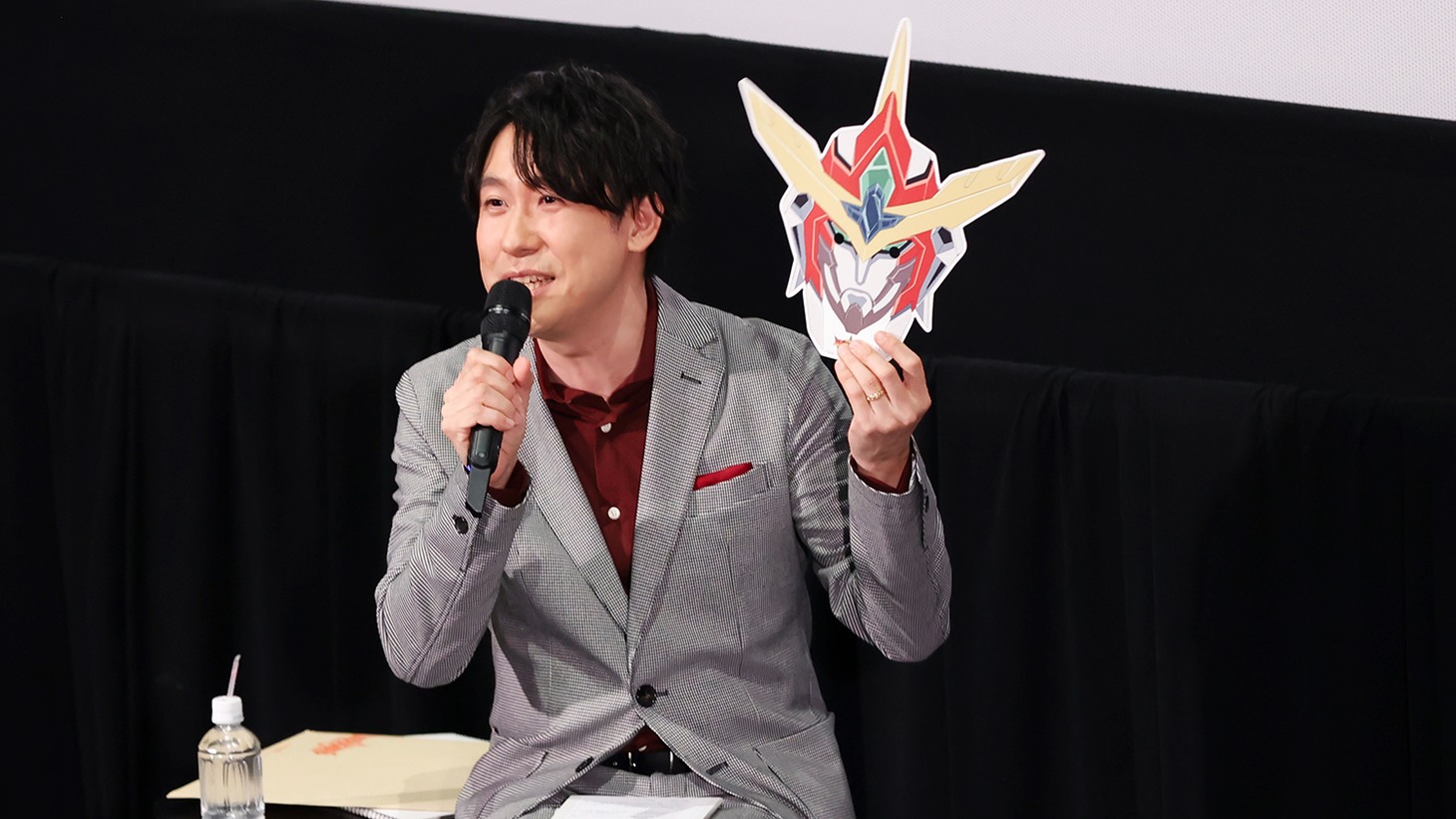 鈴村健一