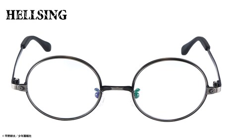 コラボ眼鏡「アレクサンド・アンデルセン モデル」。