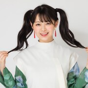 「フリーレン モデル 耳飾り イヤリング／ピアス 葬送のフリーレン」の使用イメージ。