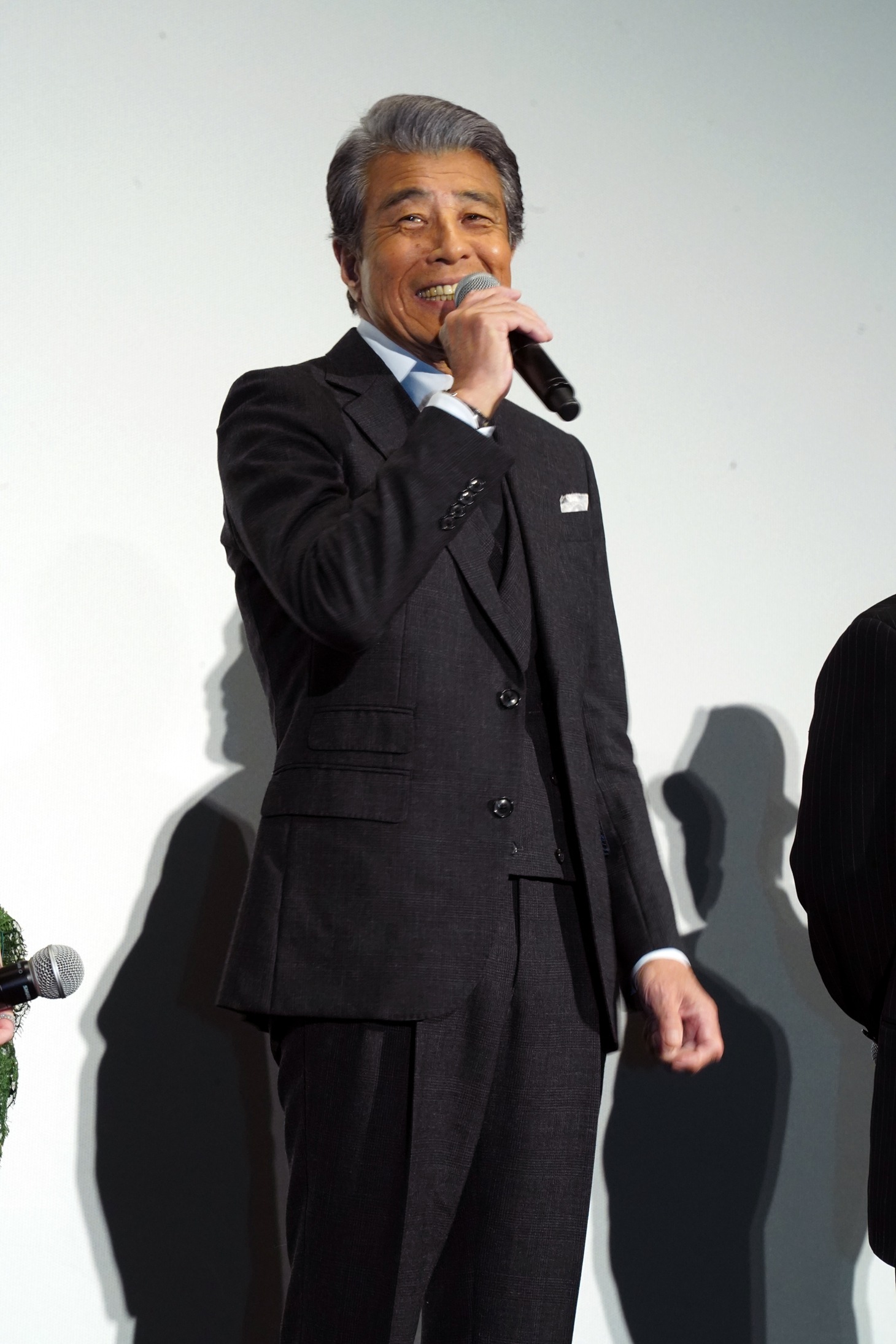 舘ひろし