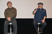 左から古賀豪監督、吉野弘幸。