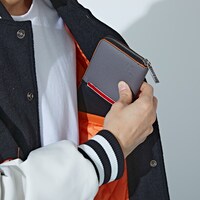 「『機動警察パトレイバー』コラボレーション 98式AV イングラム1号機モデル 長財布」の使用例。