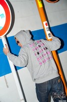 「ドロヘドロ 悪魔パーカー」着用イメージ