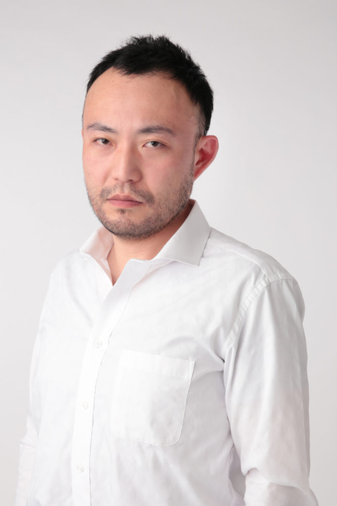 ボボ役の中村哲人。