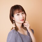 日本サメ映画学会の会員・戸松遥が「おでかけ子ザメ」にゲスト出演