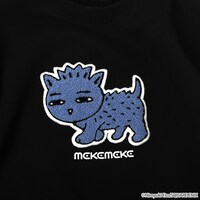 もこもこ刺繍で施されたメケメケ。