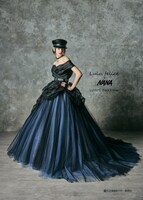 「NANA」のナナをモチーフにした「LU-1012 Blue×Black」。