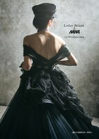 「NANA」のナナをモチーフにした「LU-1012 Blue×Black」。