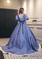 「NANA」の奈々をモチーフにした「LU-1014 Blue」。