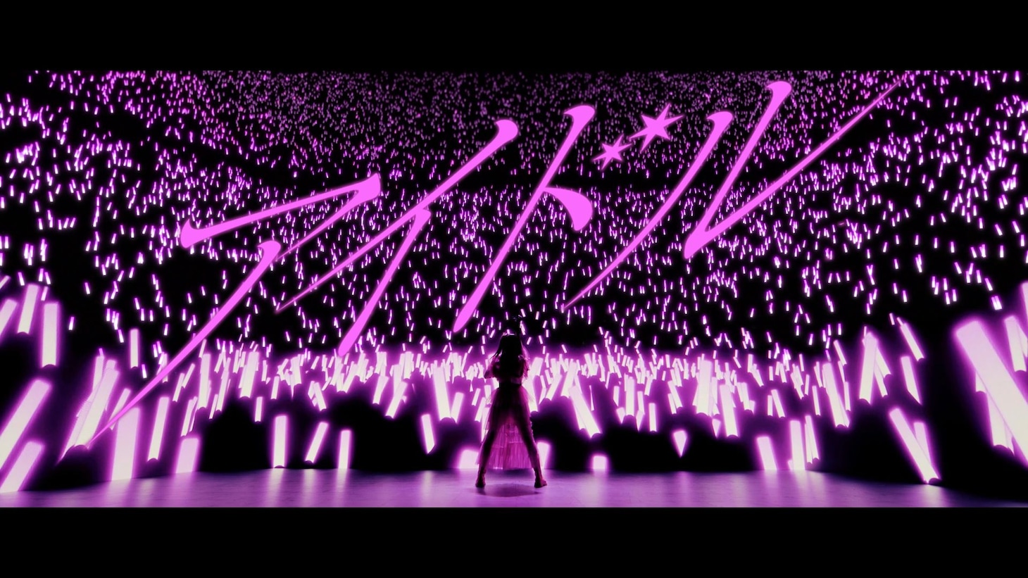 「アイドル」のサムネイル。