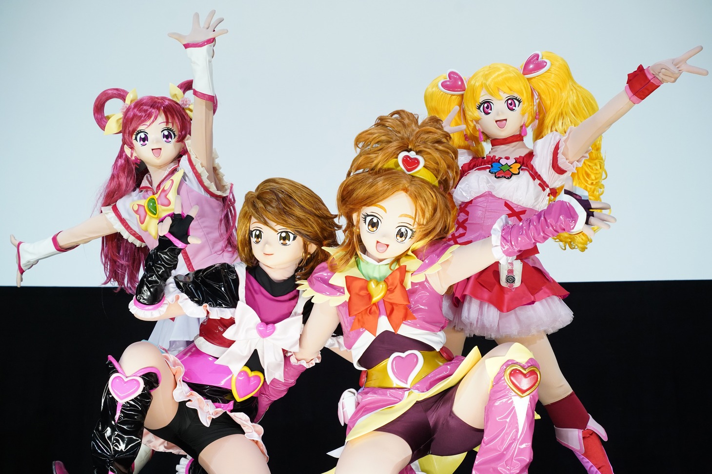 ダンスステージの様子。