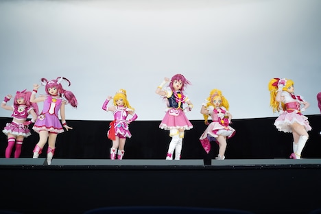 ダンスステージの様子。