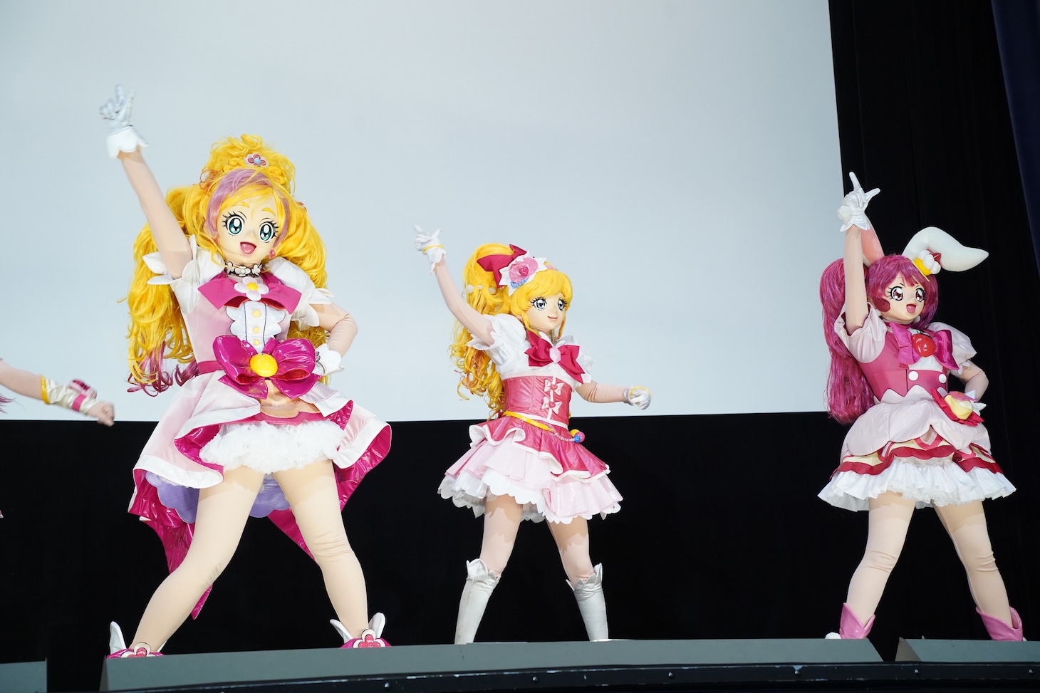 ダンスステージの様子。