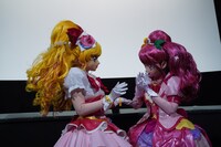 キュアミラクルとキュアグレース。