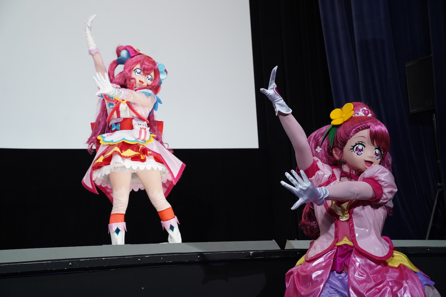 ダンスステージの様子。