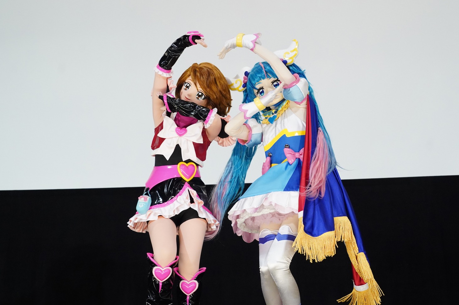 ダンスステージの様子。