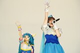 左からキュアスカイ、石井あみ。