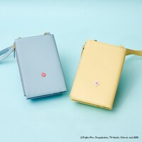 Samantha Thavasa Petit Choice「ドラえもん」コレクションのスマホショルダー。
