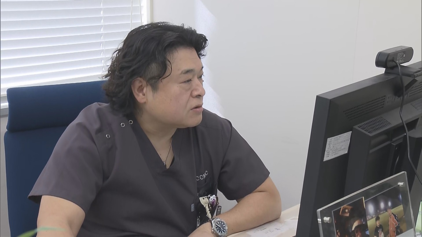 「ザ・ドキュメント 生かされた理由～京アニ事件の深層～」より、上田敬博氏。
