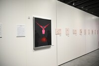「DESIGNS 永野護デザイン展」より、デビュー前の作品。一番左が「デス・アンカー」の原画。(c)EDIT