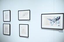 「DESIGNS 永野護デザイン展」より、「機動戦士Zガンダム」「機動戦士ガンダムZZ」「機動戦士ガンダム 逆襲のシャア」の展示エリア。 (c)創通・サンライズ