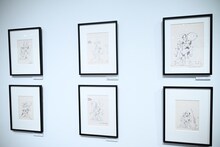 「DESIGNS 永野護デザイン展」より、「機動戦士Zガンダム」「機動戦士ガンダムZZ」「機動戦士ガンダム 逆襲のシャア」の展示エリア。 (c)創通・サンライズ