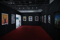 「DESIGNS 永野護デザイン展」より、「ファイブスター物語」の展示エリア。(c)EDIT