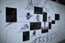 「DESIGNS 永野護デザイン展」より、「ファイブスター物語」の展示エリア。(c)EDIT